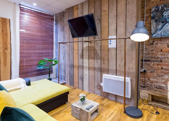City Centre Vintage Chic Studio